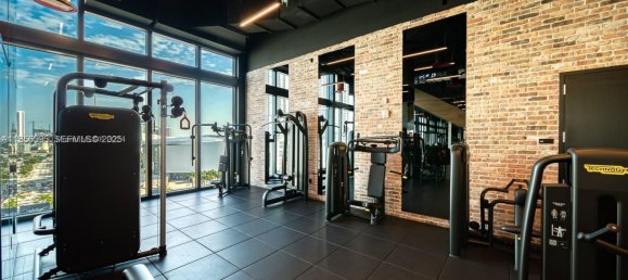 1 dormitorio propiedad comercial en venta en Miami, Miami-Dade, Florida, USA № 615289 12