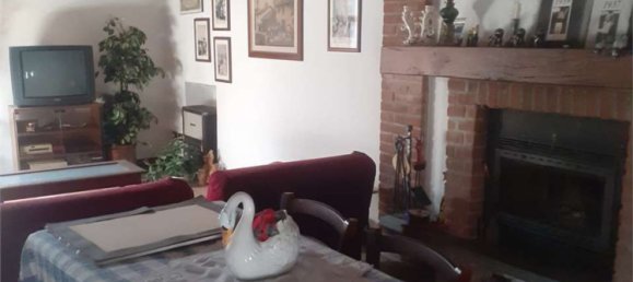 Дом с 8 комнатами в Страделла, Италия № 145932 27