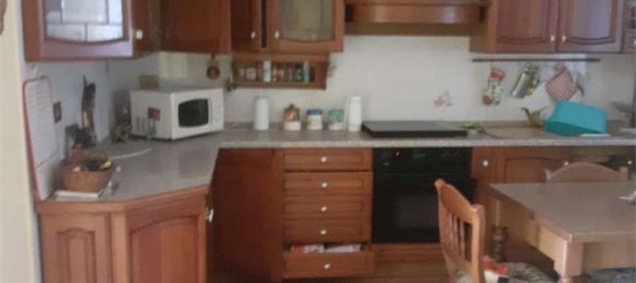 Дом с 8 комнатами в Страделла, Италия № 145932 5