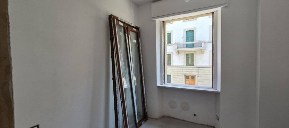 2 bedrooms Apartment in Florence, Italy No. 274543 16
