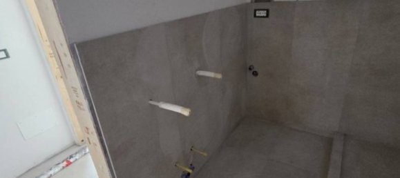 2 bedrooms Apartment in Florence, Italy No. 274543 12