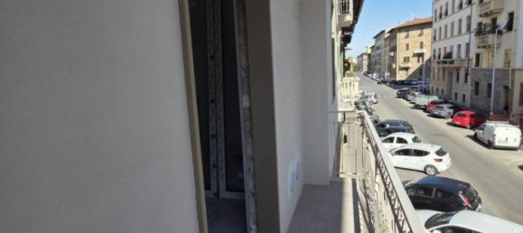 2 bedrooms Apartment in Florence, Italy No. 274543 6