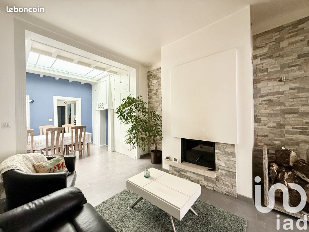 4 bedrooms House in Roncq, France No. 338123