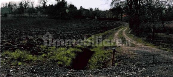 3 bedrooms House in Tortona, Italy No. 14262 7