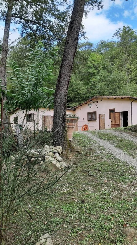 Imóvel comercial em Anghiari, Italy 130 m² N.º 62387