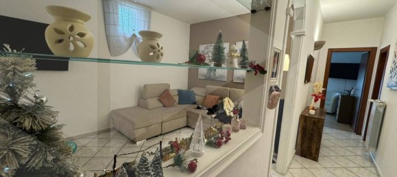 3 rooms Apartment in Barletta, Italy No. 25432 6
