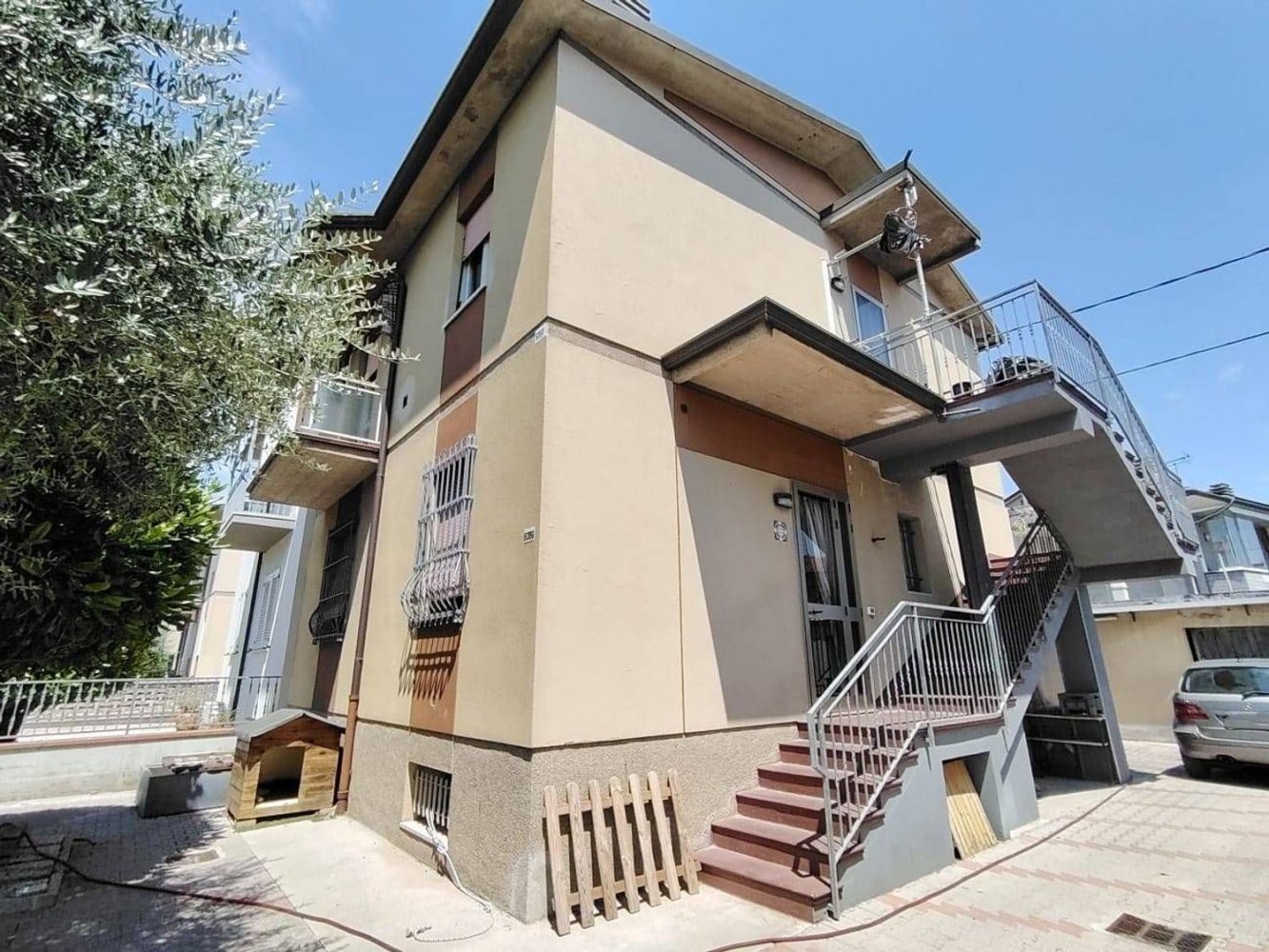 Дом с 3 спальнями в Чезена, Италия № 347758