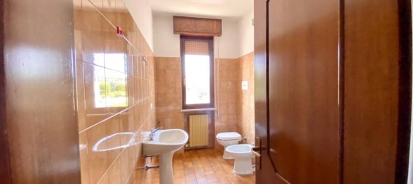 Apartamento de 2 dormitorios en Goito, Italy No. 318254 16