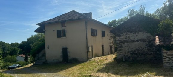 3 bedrooms House in Saint-Etienne-de-Maurs, France No. 199356 5