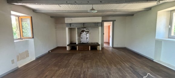 3 bedrooms House in Saint-Etienne-de-Maurs, France No. 199356 8