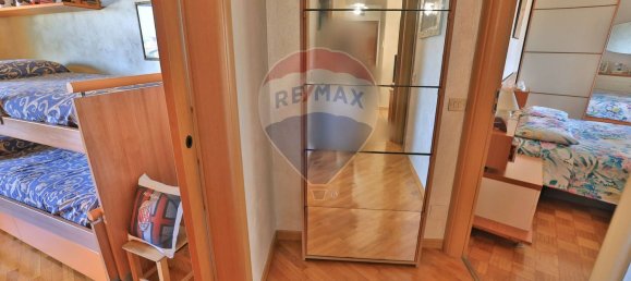 3 rooms Apartment in Baranzate, Italy No. 294832 19