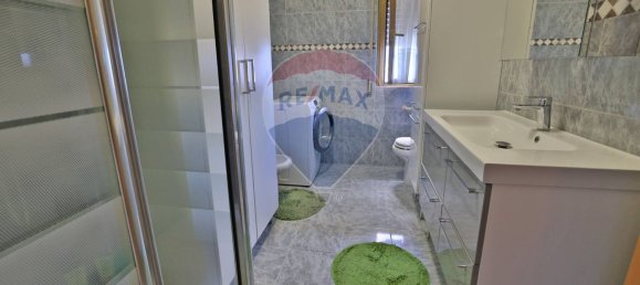 3 rooms Apartment in Baranzate, Italy No. 294832 10