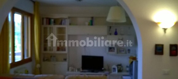 3 bedrooms Penthouse in Vinci, Italy No. 70232 2