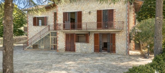 Вилла с 4 спальнями в Кортона, Италия № 54139 31