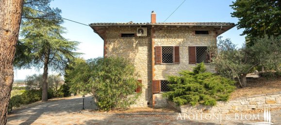 Вилла с 4 спальнями в Кортона, Италия № 54139 27