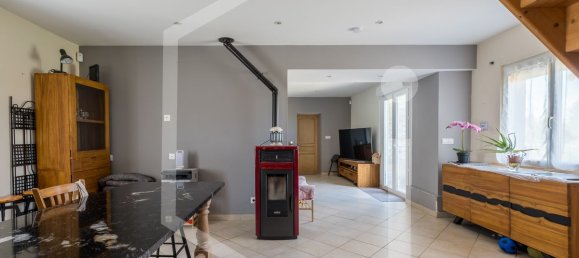 Casa de 3 dormitorios en Briare, France No. 86235 3