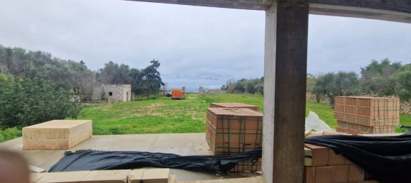 5 bedrooms House in Sannicola, Italy No. 323634 9