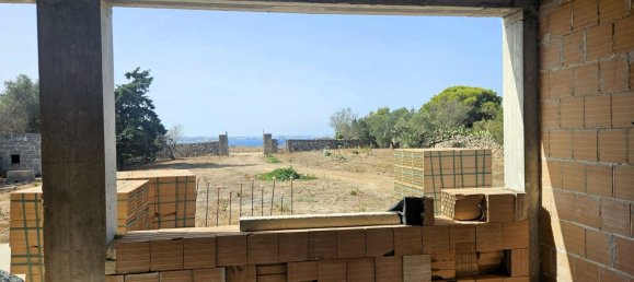 5 bedrooms House in Sannicola, Italy No. 323634 8