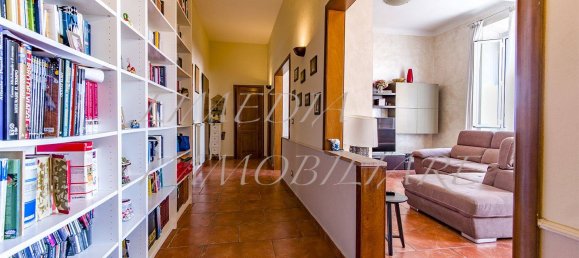 Apartamento T4 em Livorno, Italy N.º 165160 10