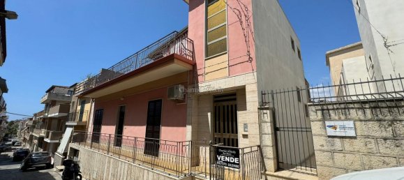 6 rooms House in Pozzallo, Italy No. 230544 22