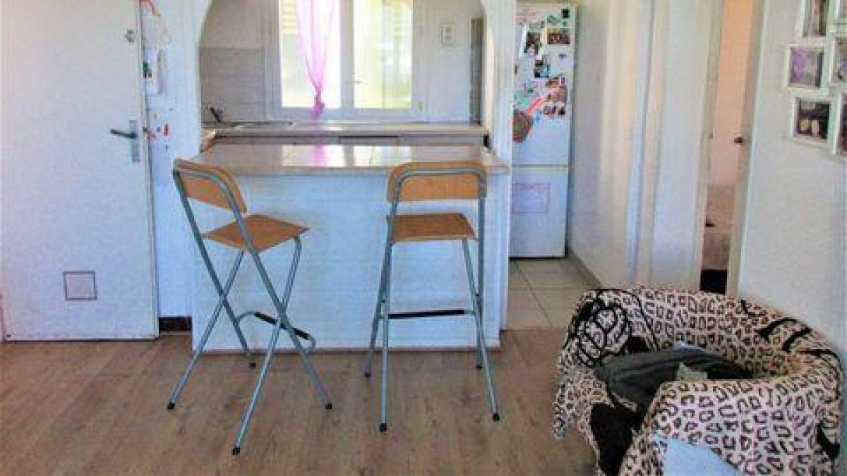 2 bedrooms Condo in Marseille, France No. 13902