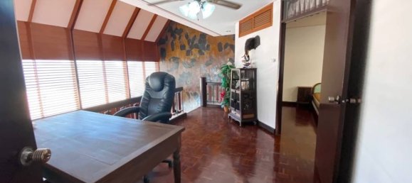 3 bedrooms Condo in Pattaya, Thailand No. 19131 12