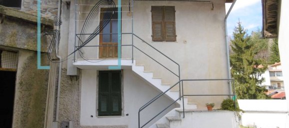 6 rooms House in Montegrosso Pian Latte, Italy No. 146860 3