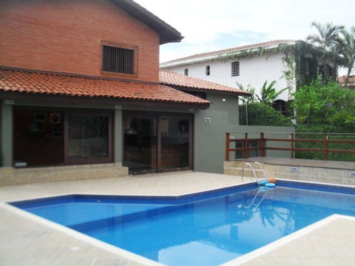 Casa de 3 dormitorios en Sao Paulo, Brazil No. 489797