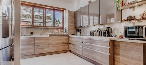 5 bedrooms Apartment in Rome, Italy No. 334923 9