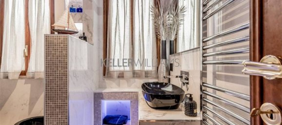 5 bedrooms Apartment in Rome, Italy No. 334923 18