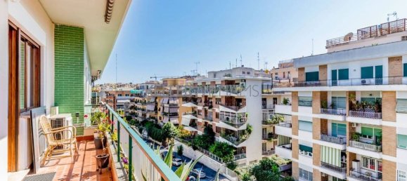 5 bedrooms Apartment in Rome, Italy No. 334923 2