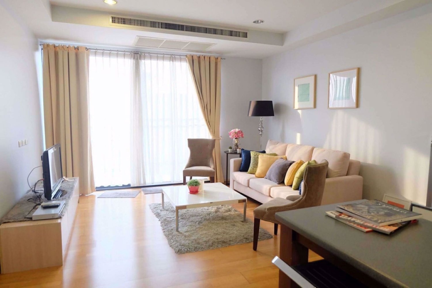 2 bedrooms Condo in Din Daeng, Thailand No. 9772