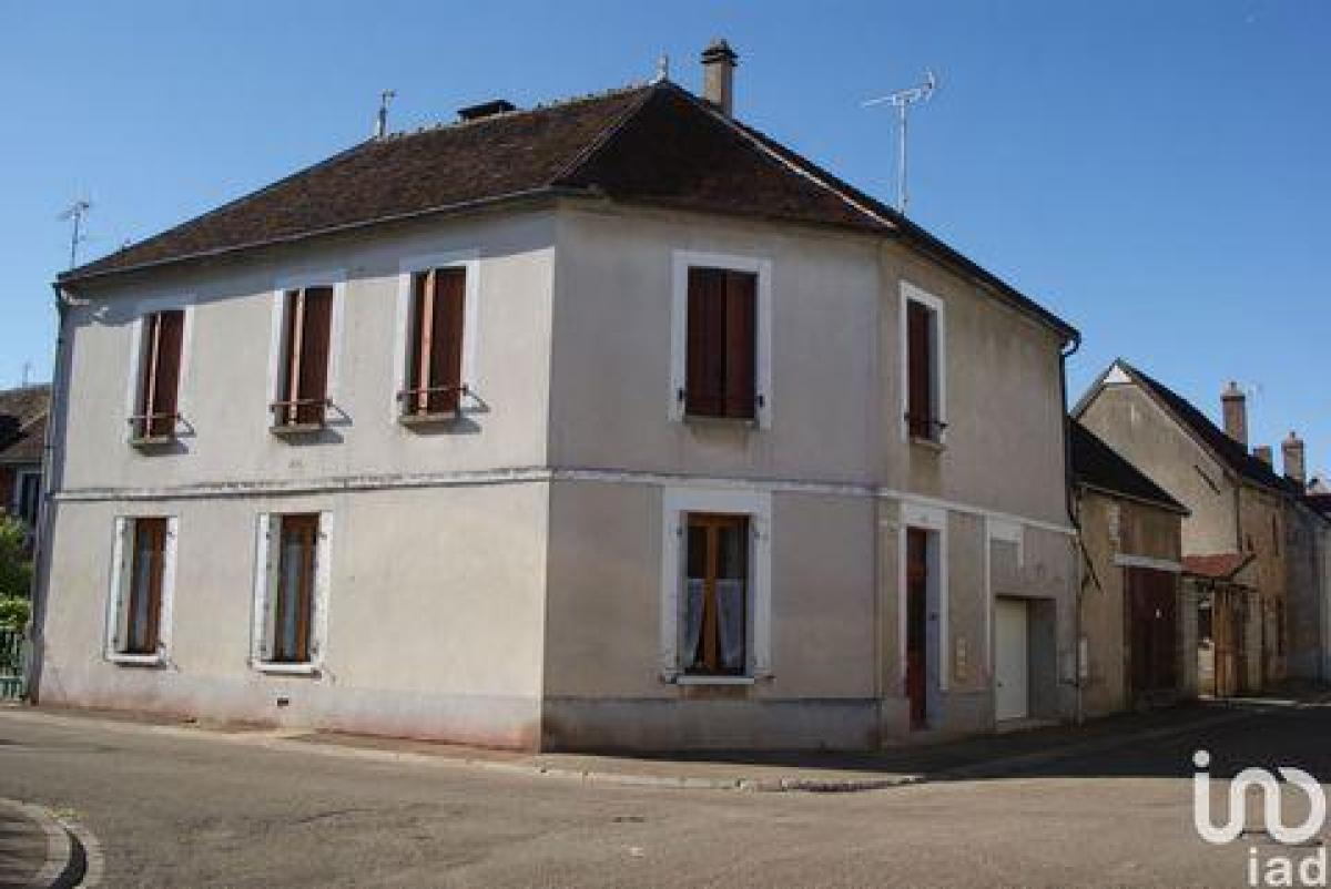 3 Schlafzimmer Haus in Bagneaux, France, Nr. 5927