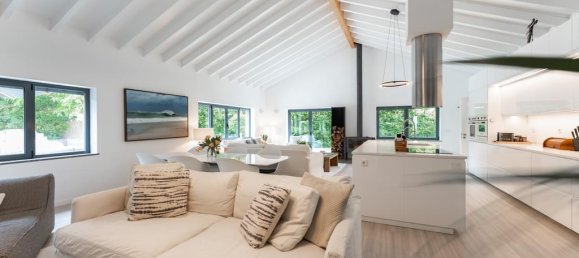 3 bedrooms House in Cascais, Portugal No. 104979 25