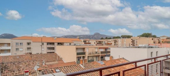 3 Schlafzimmer Wohnung in Aubagne, France, Nr. 195166 10