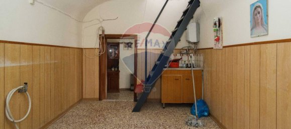 Дом с 1 спальней в Бронте, Италия № 322331 15