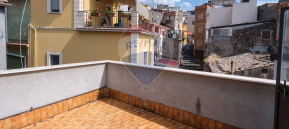 Дом с 1 спальней в Бронте, Италия № 322331 21