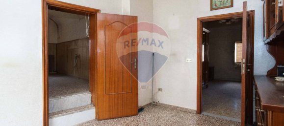 Дом с 1 спальней в Бронте, Италия № 322331 9