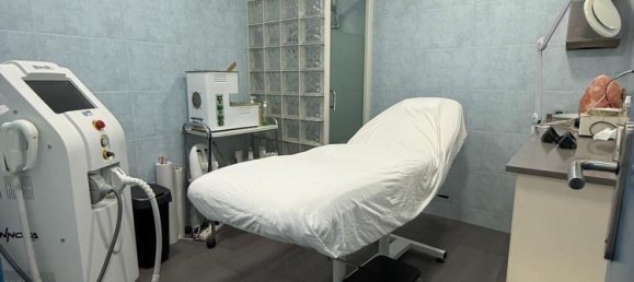 200m² Commercial property in Barcelona, Spain No. 178919 4