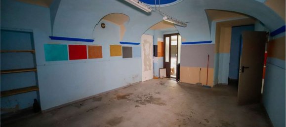 4 rooms Commercial property in Montanaro, Italy No. 71709 9