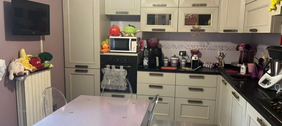 5 rooms Apartment in Cascina, Italy No. 303768 5