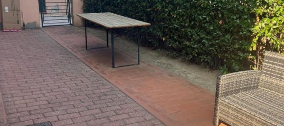 5 rooms Apartment in Cascina, Italy No. 303768 10