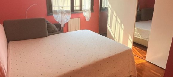 5 rooms Apartment in Cascina, Italy No. 303768 3
