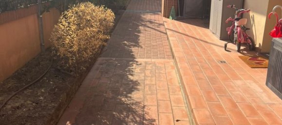 5 rooms Apartment in Cascina, Italy No. 303768 9