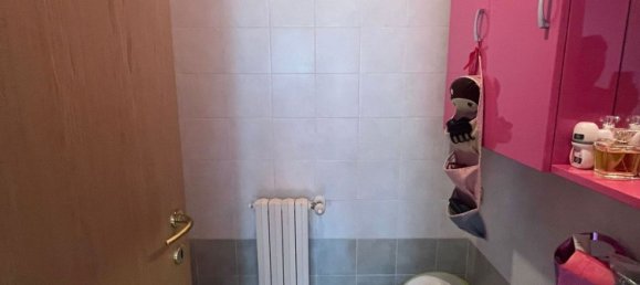 5 rooms Apartment in Cascina, Italy No. 303768 6