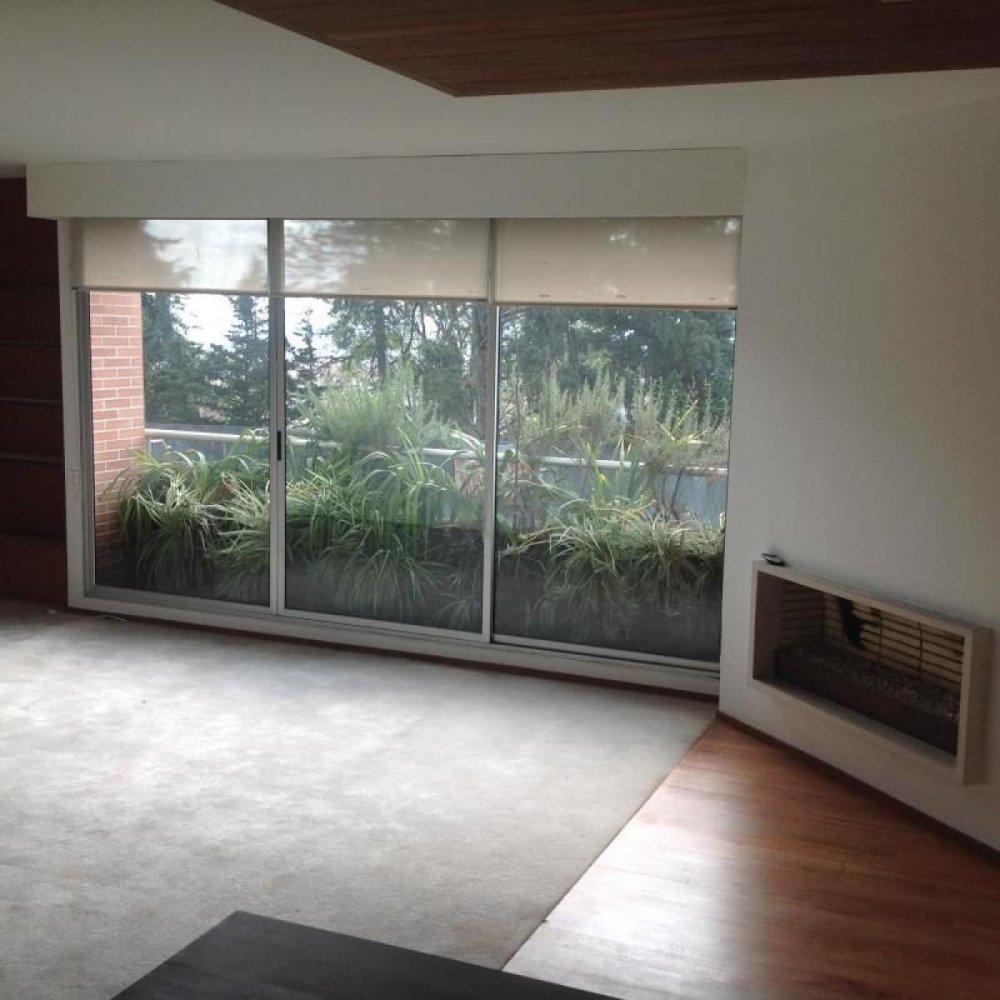 2 bedrooms House in Bogota, Colombia No. 11612