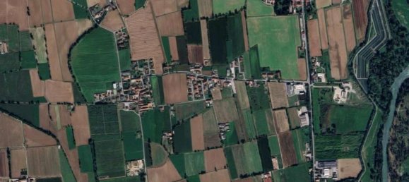 Terrain à Torre Pallavicina, Italy No. 379275 3