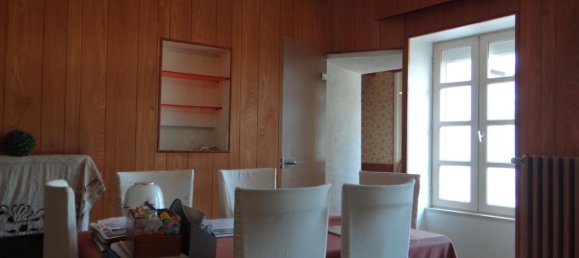 5 bedrooms House in Clisson, France No. 98389 7