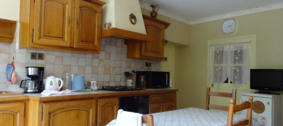 5 bedrooms House in Clisson, France No. 98389 4