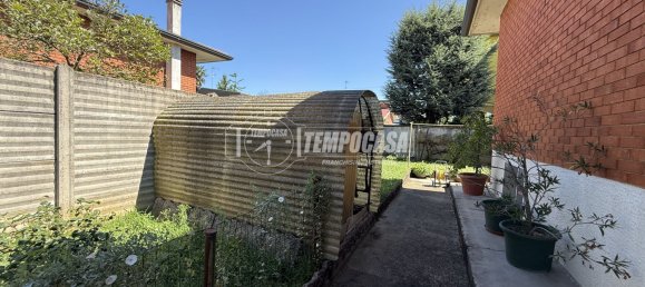 4 rooms Villa in Busto Garolfo, Italy No. 305110 14